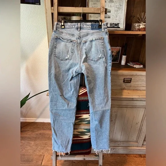 Abercrombie & Fitch women’s the Dad high rise jean size 28/6R - Picture 7 of 12